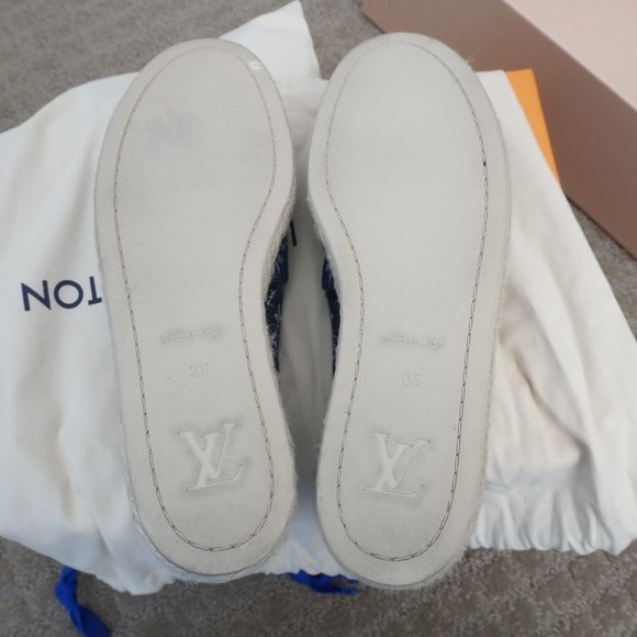 Louis Vuitton - Waterfall Flat Espadrilles - Blue Monogram Denim - Size 35 - Picture 4 of 11